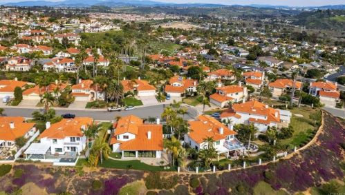 4667 Pannonia Rd, Carlsbad, CA 92008-3674