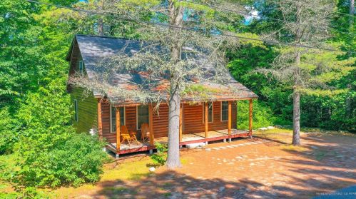 46 Chickadee Ln, Bridgton, ME 04009-3429