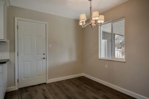 2106 Plaunt Dr, Modesto CA  95350-2600 exterior