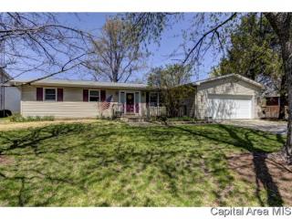 1204 Pine Ln, Auburn, IL 62615-9341