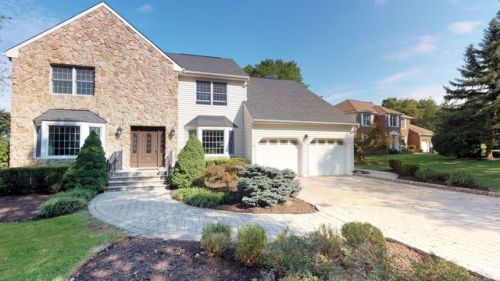 24 Vickies Pl, Millington, NJ 07946-1363