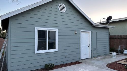 418 Central Ave, Santa Ana, CA 92707-3502