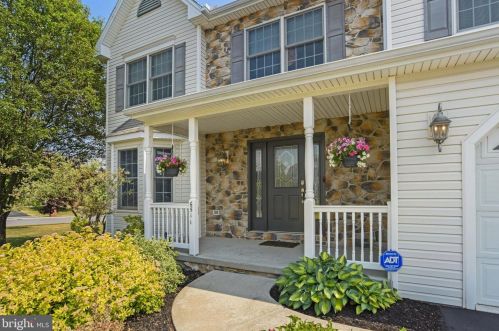 6511 Alfano Dr, Harrisburg, PA 17112-4405