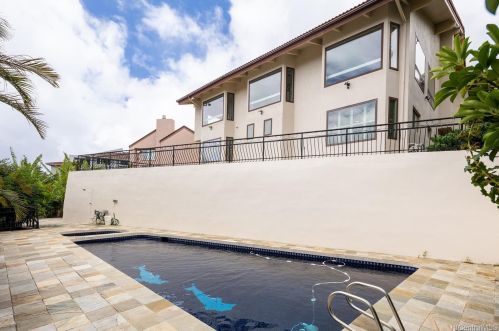 2098 Aliali Pl, Honolulu HI  96821-2601 exterior