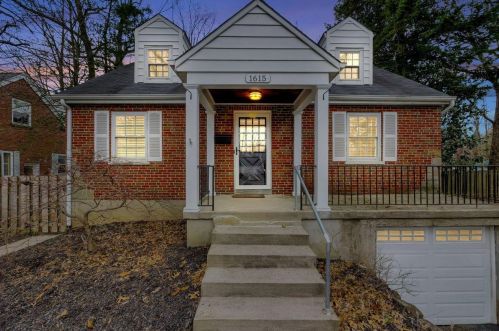 1615 Clio Ave, Cincinnati OH  45230-1812 exterior