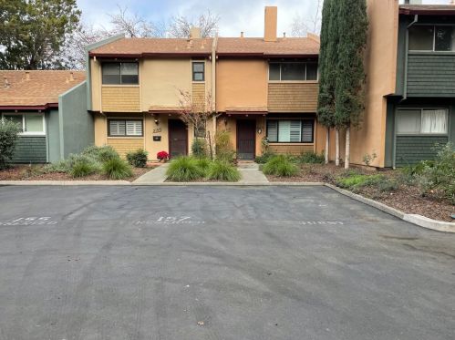 2157 Bella Casa St, Davis, CA 95616-0715