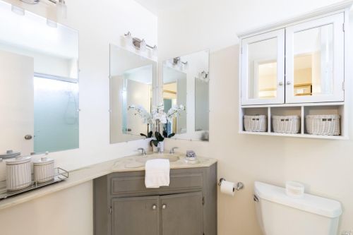 1117 Mountain View Cir, Fairfield CA  94558-5311 exterior