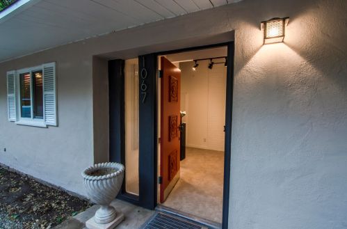 1067 Mountain Dr, Santa Barbara, CA 93103-1652