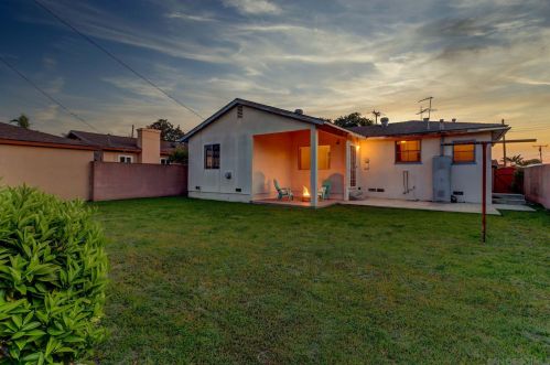 11119 Coolhurst Dr, Whittier, CA 90606-1812