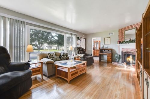 598 Dover Rd, Covina, CA 91722-3625