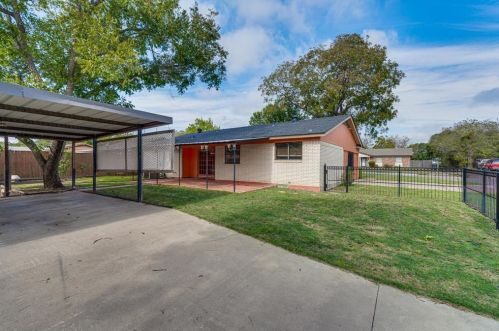 4232 Burly St, Fort Worth, TX 76119-6928