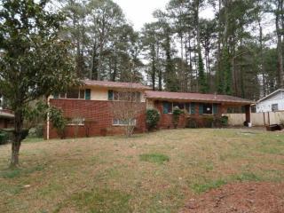 2276 Country Club Ln, Atlanta, GA 30311-5310