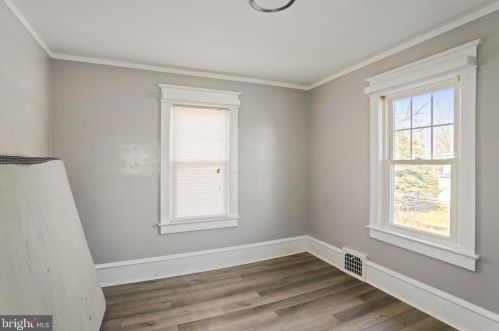 2216 Cv Rd, Camden NJ 08110-1633 exterior