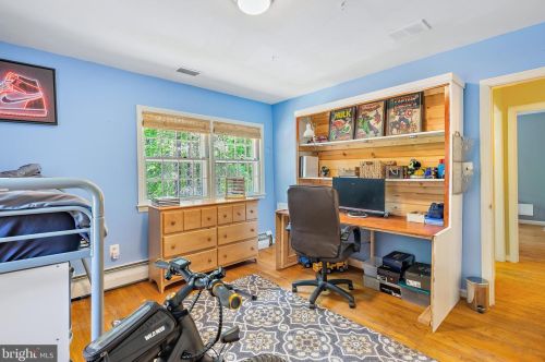 12201 Remington Dr, Silver Spring MD 20902-1533 exterior