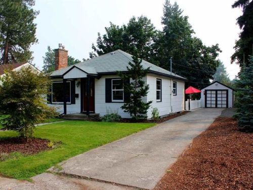 804 33 Ave, Spokane WA  99203-3130 exterior