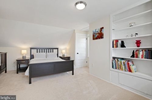 10159 Sutherland Rd, Silver Spring MD 20901-2236 exterior