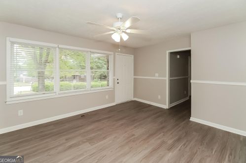 6759 Bedford Rd, Rex GA  30273-2034 exterior