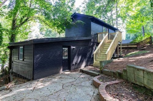 2278 Drew Vly Rd, Atlanta GA  30319-3977 exterior
