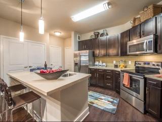 432 Samuels Ave, Fort Worth TX  76102-2479 exterior