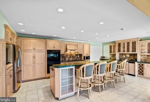 522 Mt Laurel Rd, Mount Laurel NJ  08054-9557 exterior