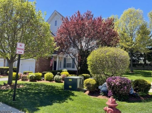 114 Surrey Ct, Nutley, NJ 07110-3917