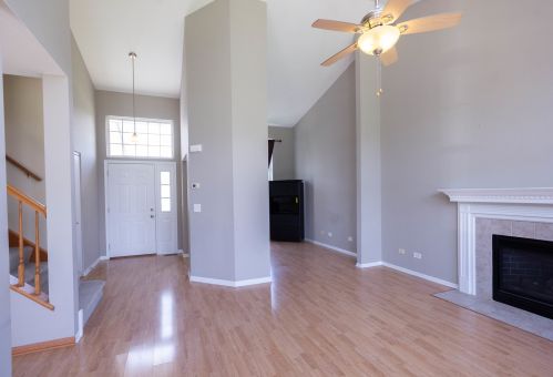 1724 Tall Oaks Dr, Plainfield, IL 60586-5748