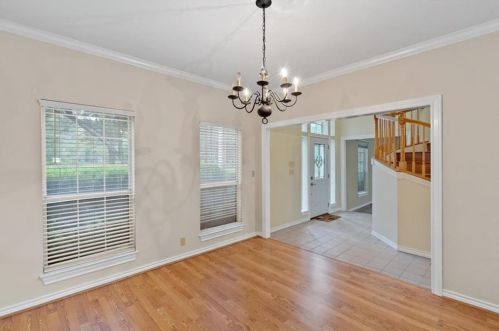 722 Crystal Mountain Dr, Austin TX  78733-6117 exterior