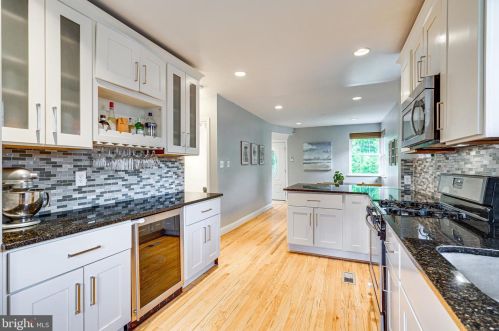 2218 Osborn Dr, Silver Spring MD 20910-1323 exterior