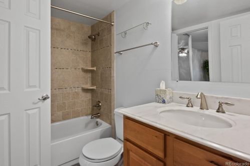 1620 Fundy Way, Aurora CO 80011-5323 exterior