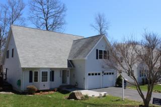 2 Budd Cir, Huntington CT  06484-6801 exterior