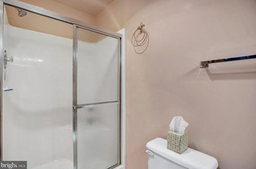 120 Strayer Dr, Carlisle PA 17013-4407 exterior