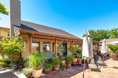 3413 Winchester Ct, Modesto, CA 95355-4840