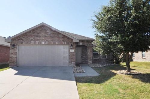 5625 Talons Crest Cir, Fort Worth TX  76179-7214 exterior