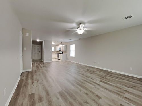 9955 Sterling Place Dr, Conroe TX  77303-2001 exterior