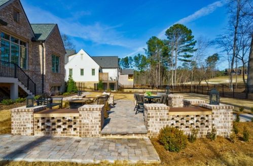 628 Crescent River Pass, Suwanee GA  30024 exterior