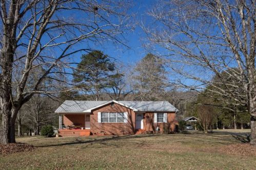 43 Pine St, Trenton, GA 30752-2503
