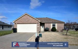 5638 Riverwalk Cir, Newburgh IN  47630-8826 exterior