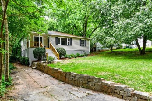 1678 Bridgeport Dr, Atlanta GA  30318-3332 exterior