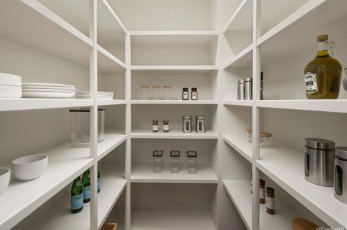 1037 Koloa St, Honolulu HI  96816-5101 exterior