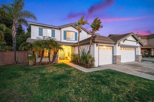 2121 Chateau Ct, Chula Vista CA  91913-3161 exterior