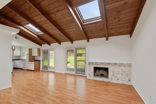 265 Karen Way, Tiburon, CA 94920-2044