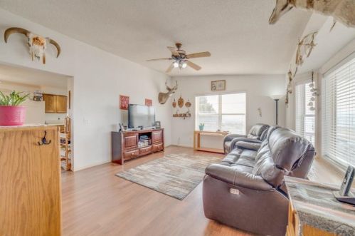 1255 Bella Vista Dr, Pueblo, CO 81007-1094