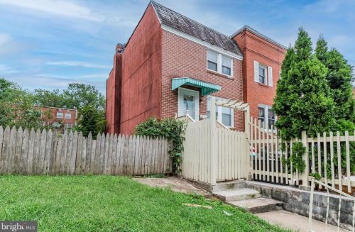 2249 Kensington St, Harrisburg, PA 17104-2014