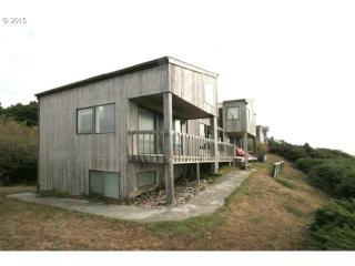 3800 Beach Loop Dr, Bandon, OR 97411-8811
