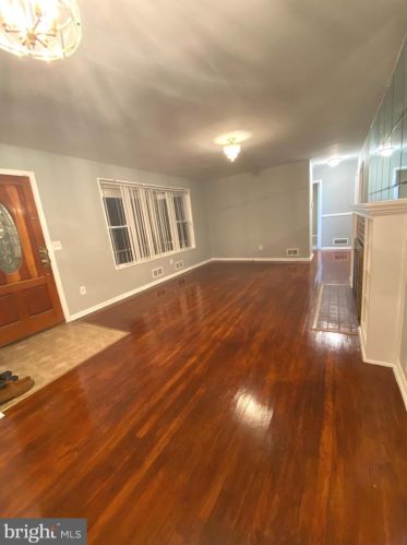 9603 Cottrell Ter, Silver Spring, MD 20903-2229