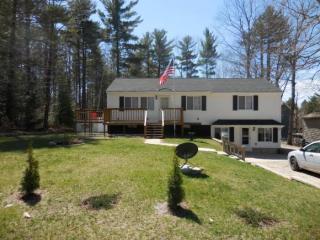 20 Dudley Dr, Wakefield, NH 03887-6006
