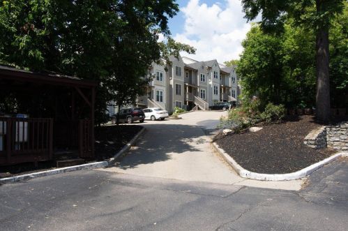 947 Auburnview Dr, Cincinnati OH  45206-2582 exterior