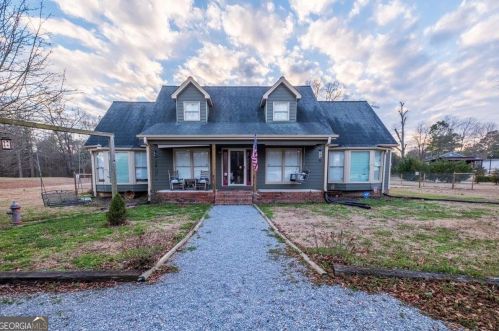 591 Prospect Rd, Rockmart, GA 30153-3532