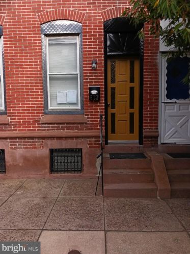 613 Belgrade St, Philadelphia, PA 19125-2717