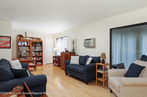 65 Lexington Ct, Tinton Falls NJ  07701-5466 exterior